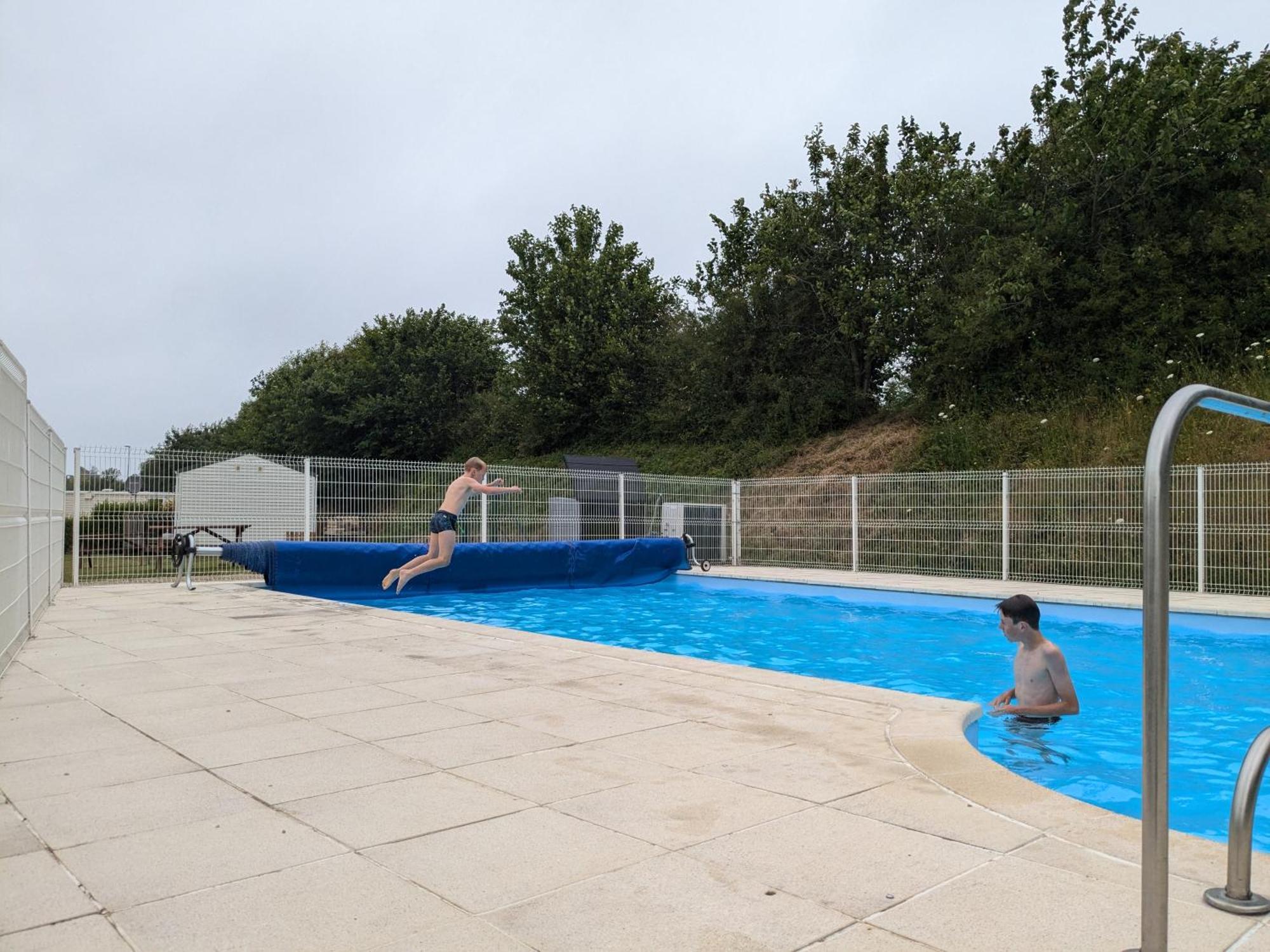 Grand Mobilhome 4 Pers 2025 - Granit Rose - Piscine Kermaria-Sulard Экстерьер фото